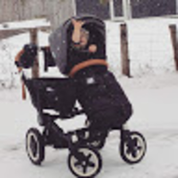 Meet your Posher, Sarah - Picture 1 of 1